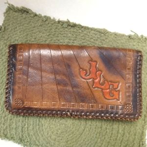 🪶 Hand tooled leather wallet